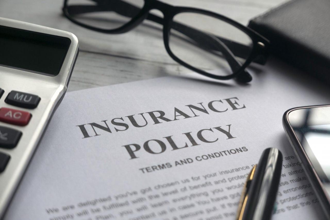 How to understand the fine print in insurance policy documents